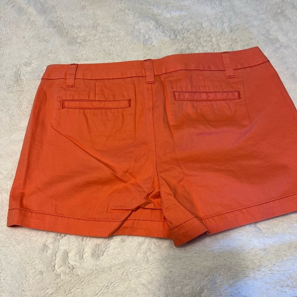 Salmon colored shorts - Picture 2 of 3